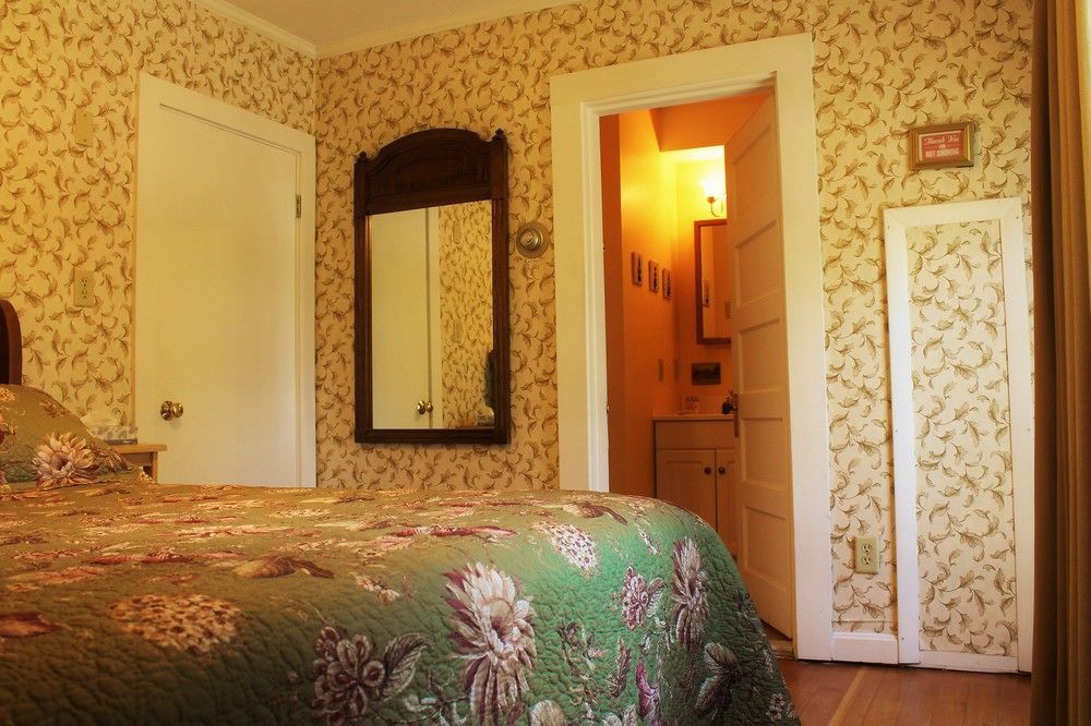 Blue Shutters Inn Carriage House Studios Огънкуит Екстериор снимка