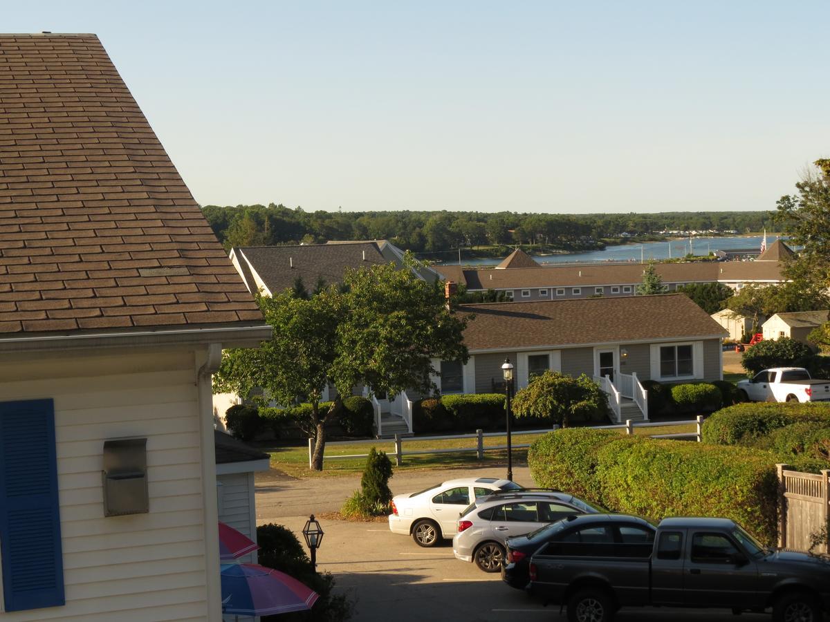 Blue Shutters Inn Carriage House Studios Огънкуит Екстериор снимка