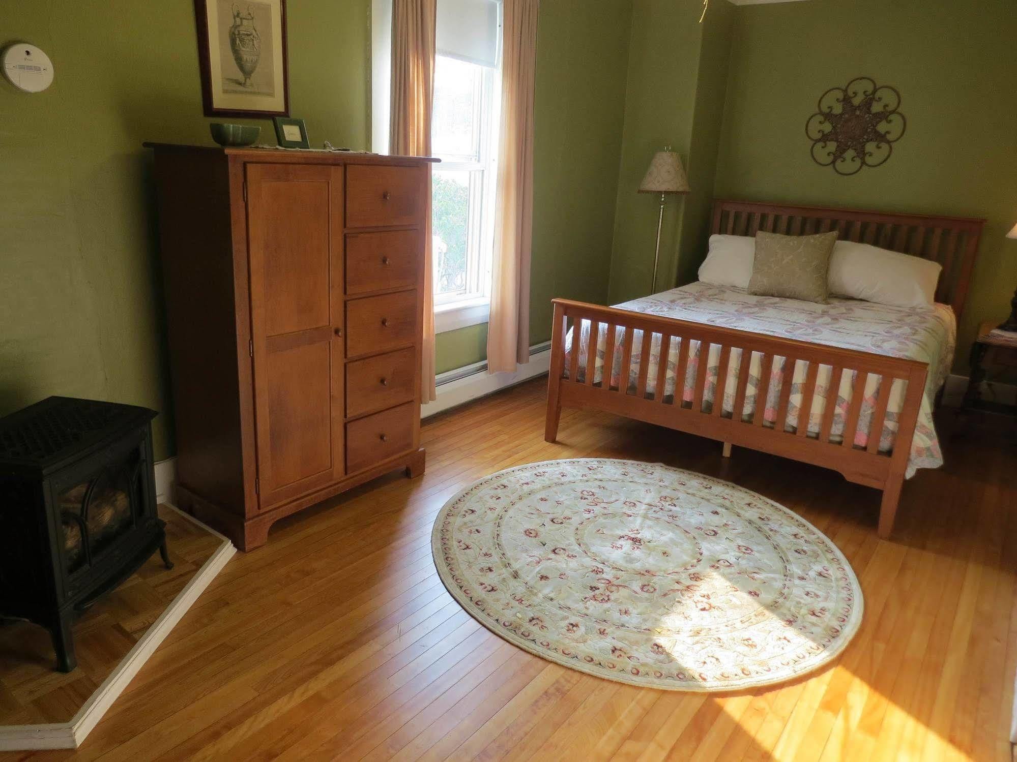 Blue Shutters Inn Carriage House Studios Огънкуит Екстериор снимка
