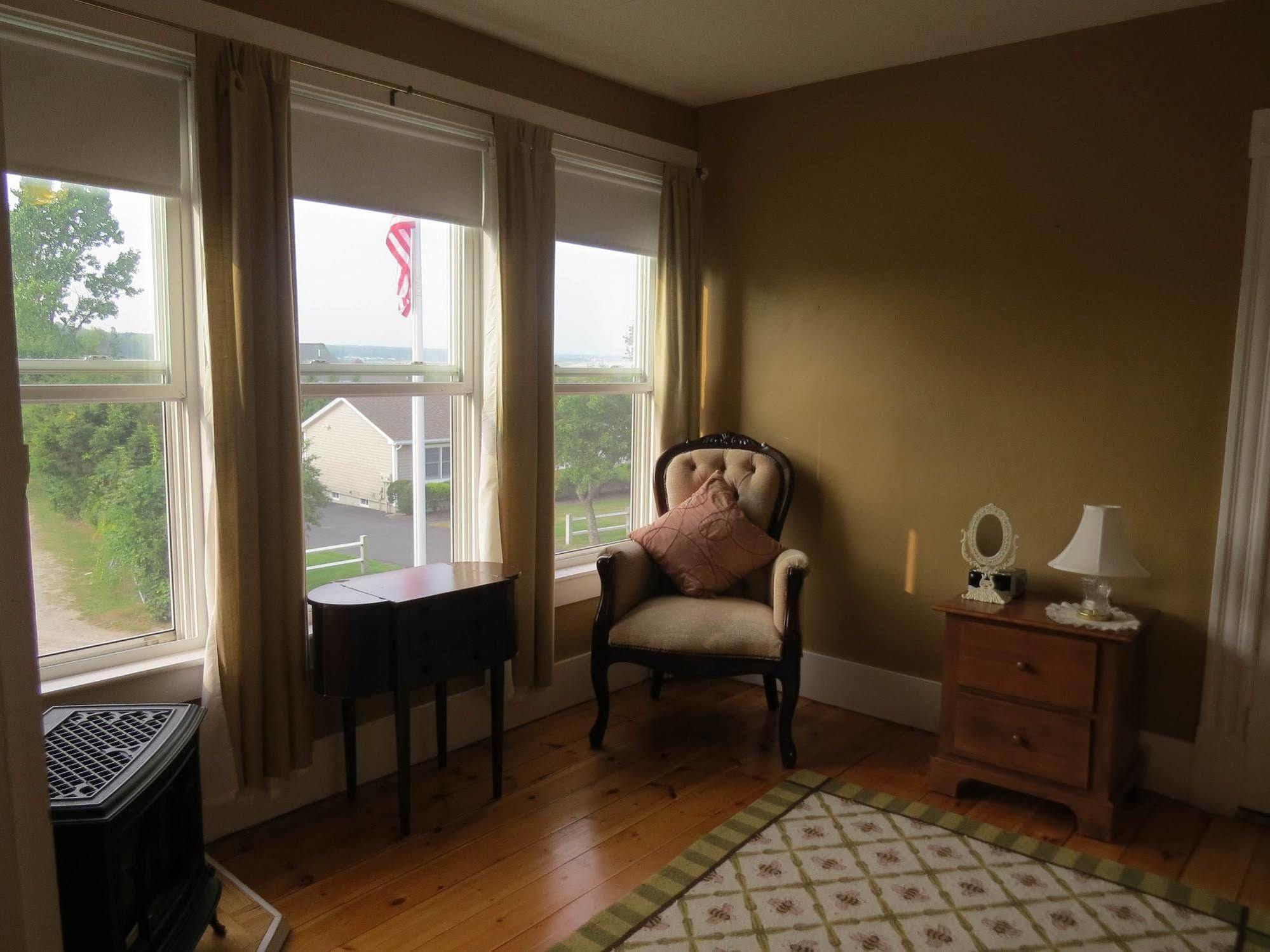 Blue Shutters Inn Carriage House Studios Огънкуит Екстериор снимка